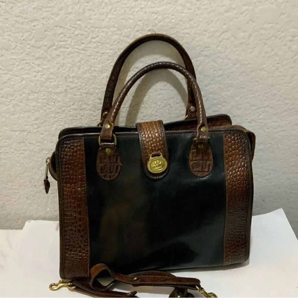 VTG Brahmin Leather Handbag Black Croc Leather double handles